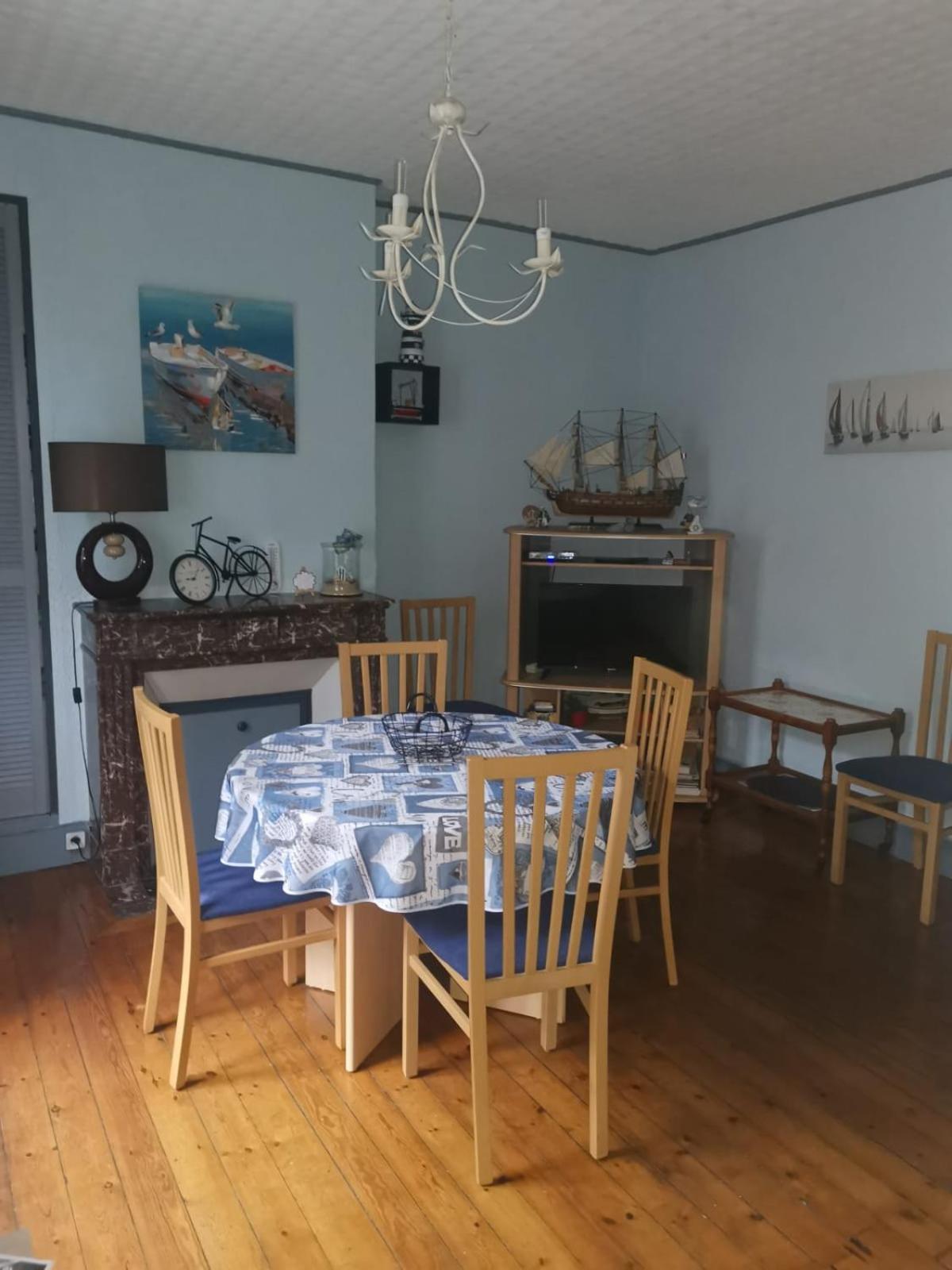 Appartement avec Balcon au 1er étage Vue latérale Mer à 50 mètres de la plage à Mers les Bains. Exterior foto